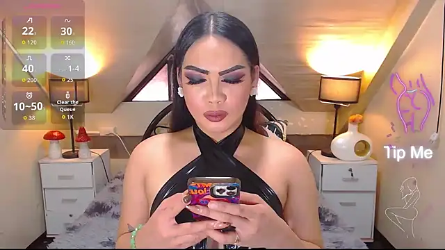 GODDESSHUGECOCKANDREA online show from 06-10-26, 01:28