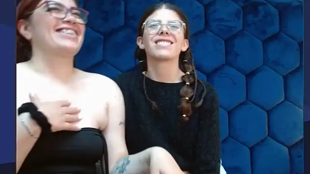 Snapshot of secretdream_vc chatting on 10-06-25, 02:47 secretdream vc online show from 10-06-25, 02:47