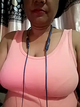 Love-pari09 online show from 09-11-25, 12:00
