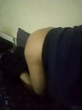 Snapshot of moroooooooo12 chatting on 10-29-25, 07:54 moroooooooo12 online show from 10-29-25, 07:54