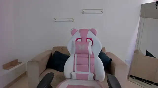 april smiith online show from 12-01-25, 04:12