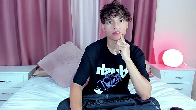 Honeymoon sariel online show from 03-18-26, 01:03