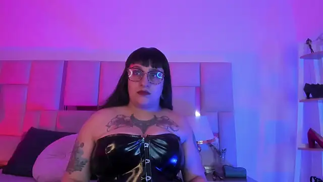 Violett Novoa online show from 01-17-26, 08:23