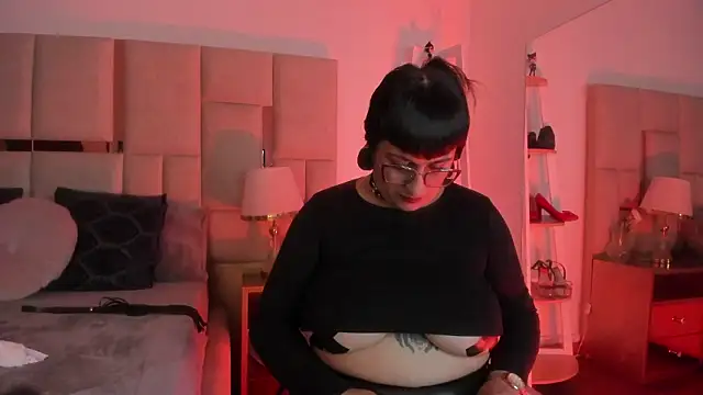 Violett Novoa online show from 02-02-26, 08:07