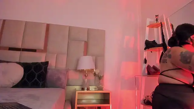 Violett Novoa online show from 02-07-26, 08:34