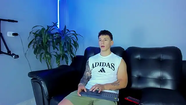 Thomas moon online show from 09-29-25, 12:54