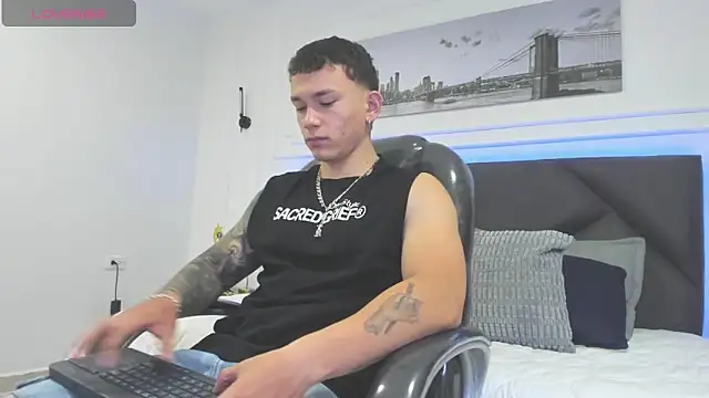 Thomas moon online show from 02-20-26, 01:11