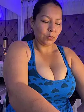 Snapshot of Sussan__ chatting on 02-13-26, 11:50 Sussan online show from 02-13-26, 11:50