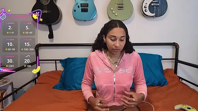 Snapshot of onlystrings chatting on 03-06-26, 10:39 onlystrings online show from 03-06-26, 10:39