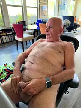 jimmy94595 online show from 12-02-25, 09:43