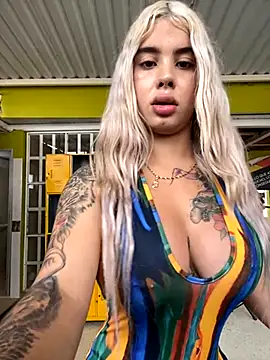 Snapshot of YouCandiSumisa chatting on 09-24-25, 04:21 YouCandiSumisa online show from 09-24-25, 04:21