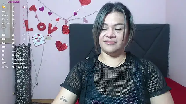 pamela echeverria online show from 05-01-26, 11:48