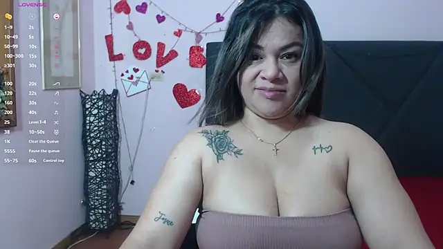 pamela echeverria online show from 05-02-26, 11:48