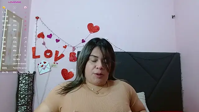 pamela echeverria online show from 05-05-26, 11:07