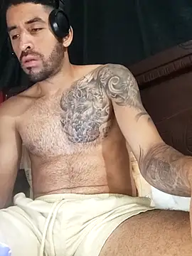 Snapshot of Alexsexygamer chatting on 02-25-26, 01:04 Alexsexygamer online show from 02-25-26, 01:04