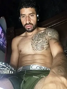 Snapshot of Alexsexygamer chatting on 03-06-26, 01:24 Alexsexygamer online show from 03-06-26, 01:24