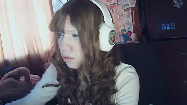 Snapshot of Terraelowen chatting on 03-19-26, 01:37 Terraelowen online show from 03-19-26, 01:37