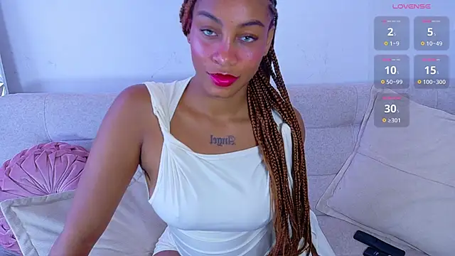 Snapshot of Sofia_Stanley chatting on 03-02-26, 12:34 Sofia Stanley online show from 03-02-26, 12:34