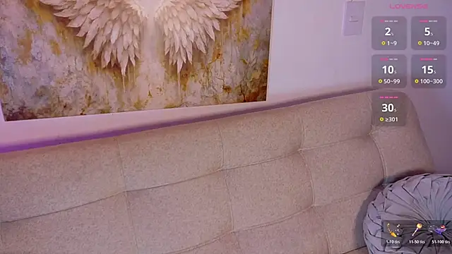 Snapshot of Sofia_Stanley chatting on 03-18-26, 03:42 Sofia Stanley online show from 03-18-26, 03:42