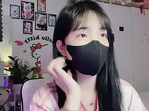 keelinnn19 online show from 10-13-25, 03:56