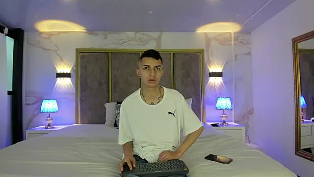 NickandAbby  online show from 10-03-25, 12:24