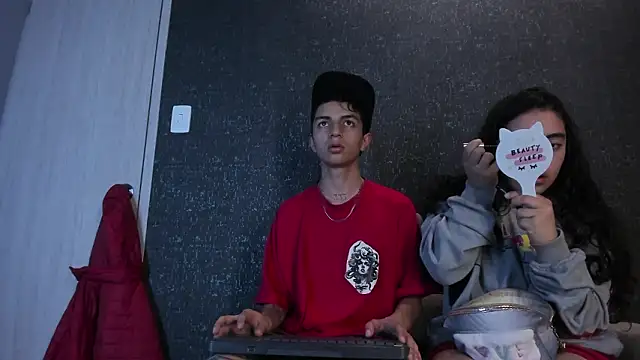 Snapshot of NickandAbby_ chatting on 02-10-26, 07:40 NickandAbby online show from 02-10-26, 07:40