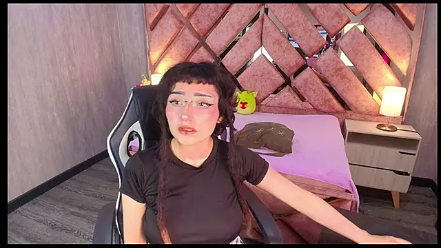 Snapshot of Babyyrasta666 chatting on 11-11-25, 03:17 Babyyrasta666 online show from 11-11-25, 03:17