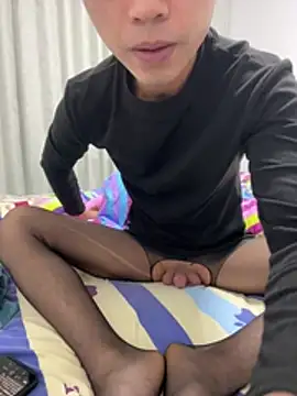 Snapshot of XiaojijiA chatting on 04-12-26, 03:28 XiaojijiA online show from 04-12-26, 03:28