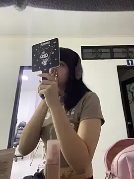 Snapshot of TatiLee chatting on 03-14-26, 03:06 TatiLee online show from 03-14-26, 03:06