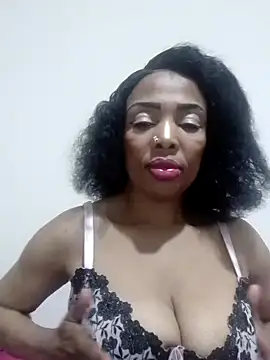 Snapshot of SEXYMOANSXX chatting on 09-16-25, 06:53 SEXYMOANSXX online show from 09-16-25, 06:53