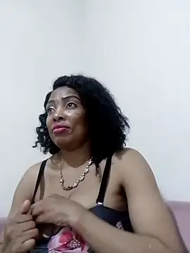 Snapshot of SEXYMOANSXX chatting on 10-04-25, 08:18 SEXYMOANSXX online show from 10-04-25, 08:18