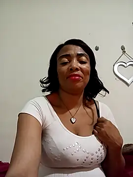 SEXYMOANSXX online show from 05-11-26, 04:51