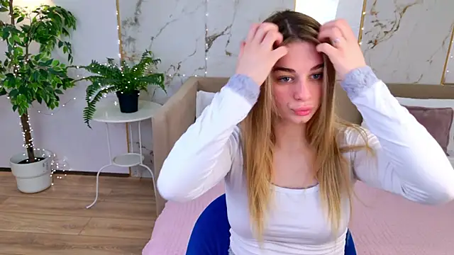 SweetyLicky online show from 05-11-26, 03:07