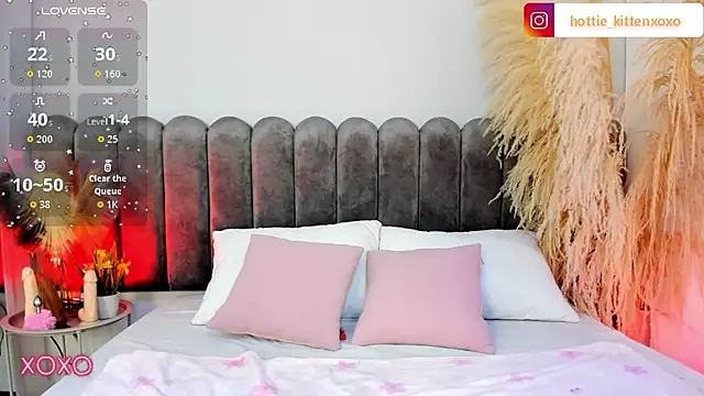 Viollet xoxo online show from 09-15-25, 07:36