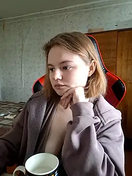 SlipperSherry online show from 01-19-26, 08:18