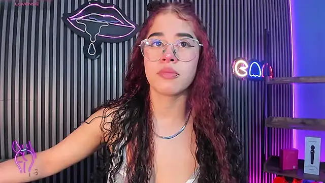 Snapshot of Valka_Teen chatting on 09-11-25, 01:00 Valka Teen online show from 09-11-25, 01:00