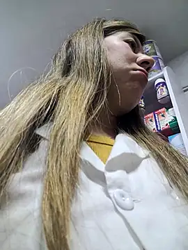 Sophie del Castillo online show from 09-27-25, 01:32