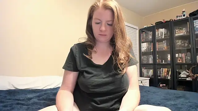 Snapshot of LndsyR90 chatting on 11-01-25, 02:35 LndsyR90 online show from 11-01-25, 02:35