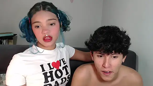 Snapshot of lolaxdavid chatting on 03-28-26, 06:35 lolaxdavid online show from 03-28-26, 06:35