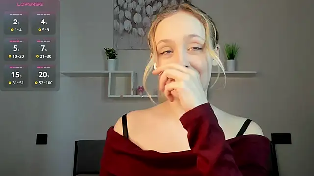 Julliakoill online show from 11-08-25, 08:03