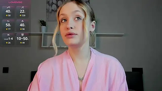 Julliakoill online show from 11-16-25, 06:52