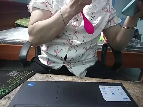 Xue weng online show from 05-08-26, 12:32