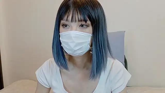 sarina at online show from 11-15-25, 07:27