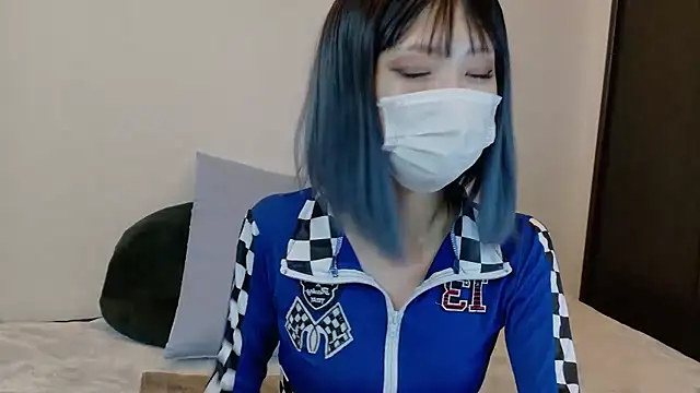 sarina at online show from 02-15-26, 09:41