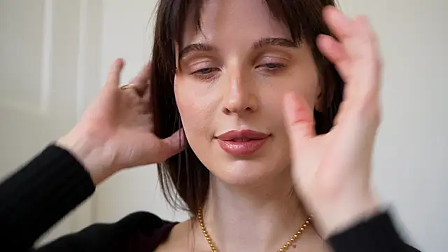 Snapshot of ellaa91 chatting on 11-06-25, 07:26 ellaa91 online show from 11-06-25, 07:26