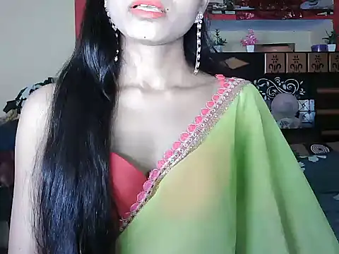 ROSE GOLDE online show from 10-07-25, 03:20