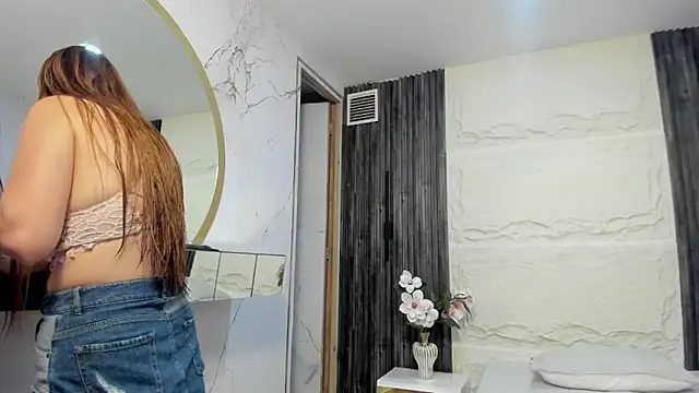 BabyAngel18  online show from 01-16-26, 11:36