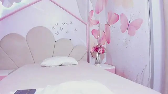 BabyAngel18  online show from 02-03-26, 06:22