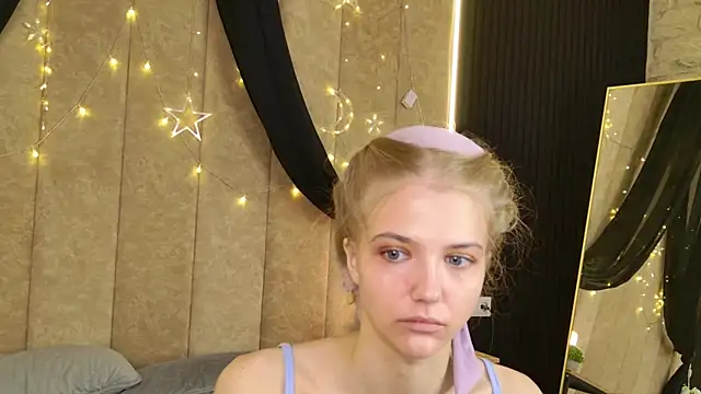 4example Chloe online show from 05-11-26, 05:02