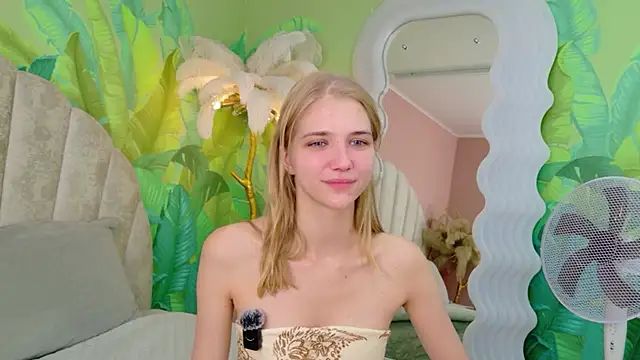 4example Chloe online show from 07-09-26, 05:44